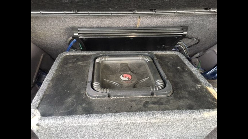 Dat subwoofer man.